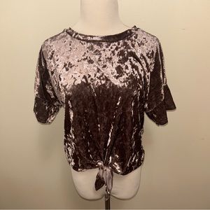 Crushed Velvet Short Sleeve Top Size Medium